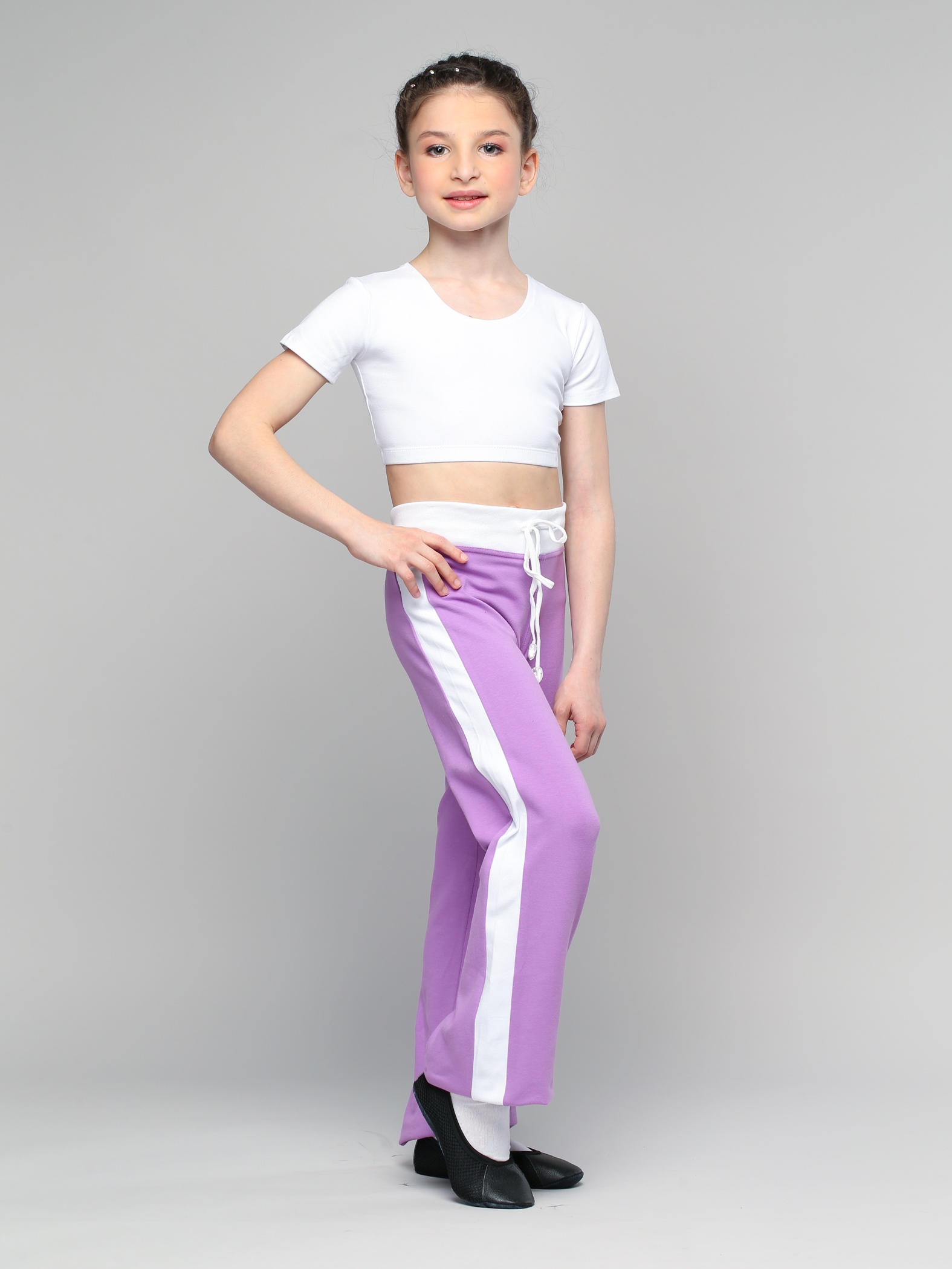 Брюки с широким поясом и лампасом