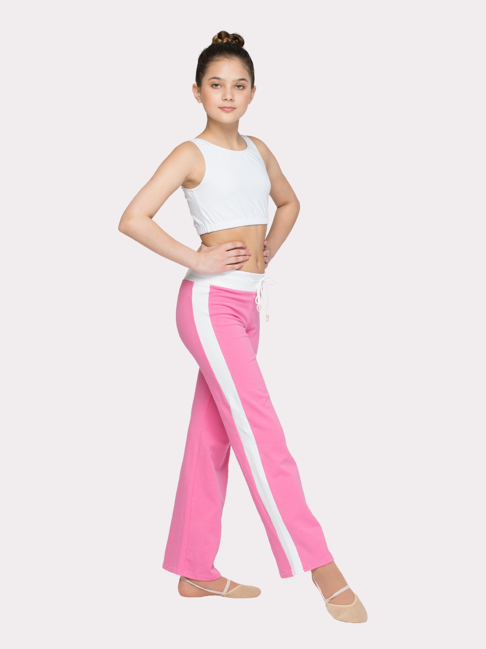 Брюки с широким поясом и лампасом