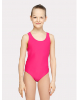 Купальник совместный из однотонной ткани; спинка фигурная-цельная, верхняя часть в форме "борцовки".   Подкладка под грудь.