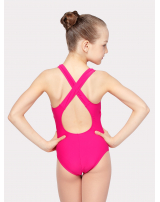 Купальник совместный из однотонной ткани, низкая спинка с крестообразными бретельками. Подкладка под грудь.