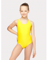 Купальник совместный из однотонной ткани, низкая спинка с крестообразными бретельками. Подкладка под грудь.