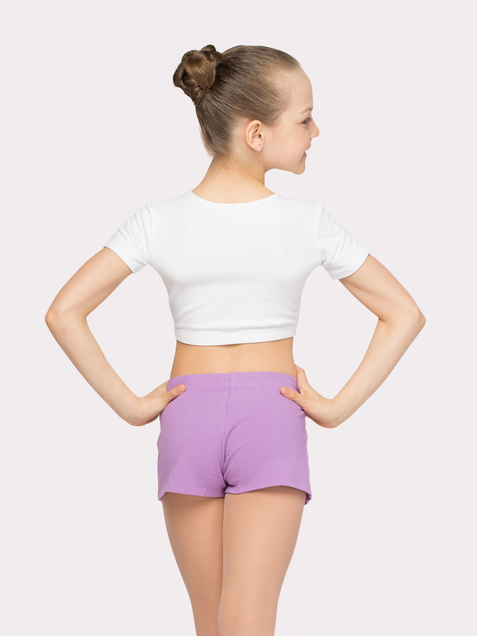 Шорты с декоративной отстрочкой