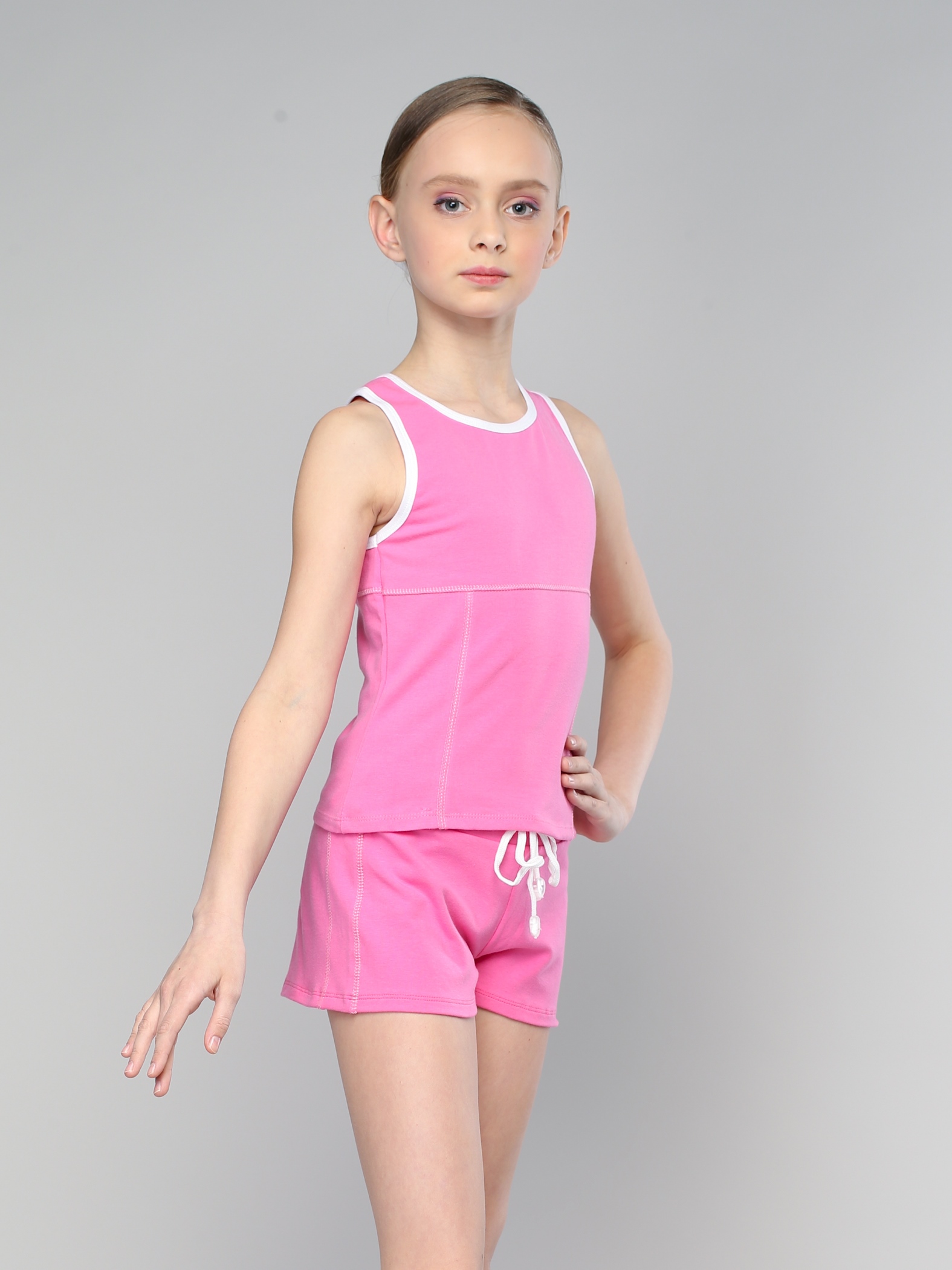 Шорты с декоративной отстрочкой