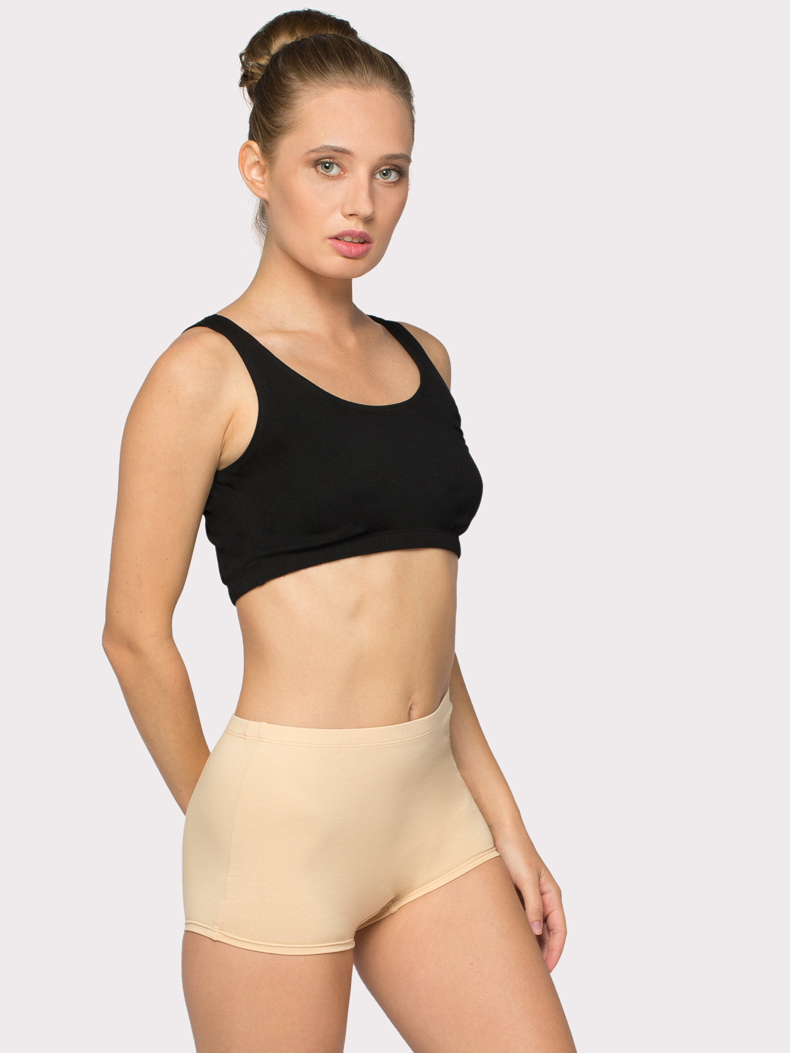 Трусы-шорты женские с высокой посадкой. Для спорта и повседневного пользования.