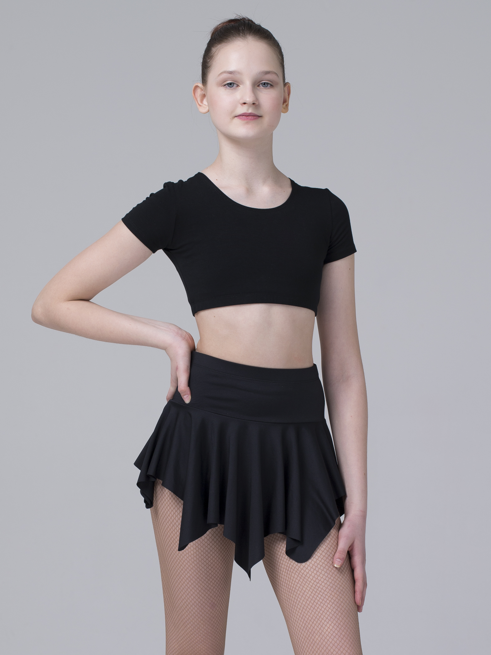 Юбка клиновидная по низу. На кокетке, с трусиками. Пояс на резинке. Масло.