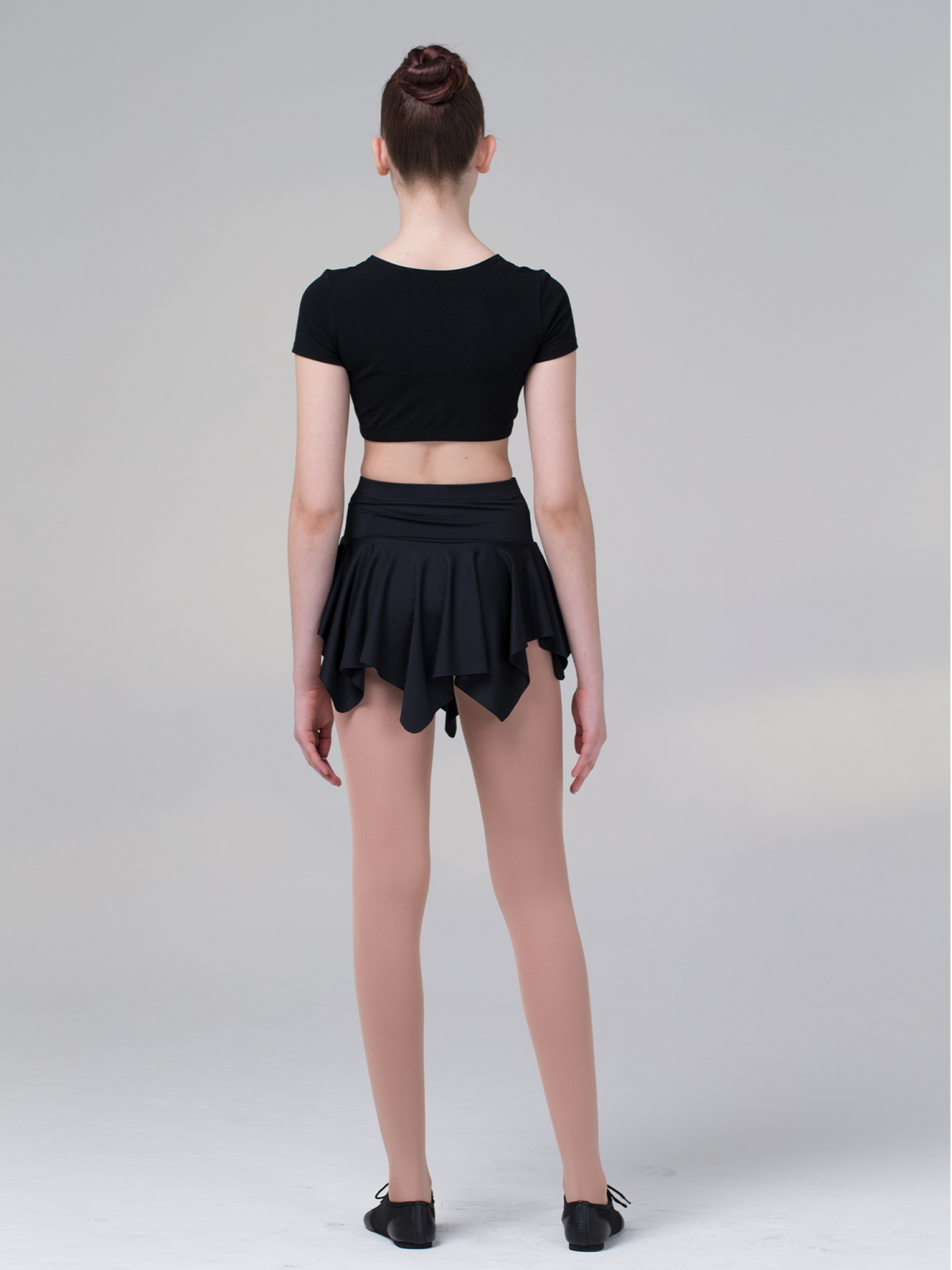 Юбка клиновидная по низу. На кокетке, с трусиками. Пояс на резинке. Масло.